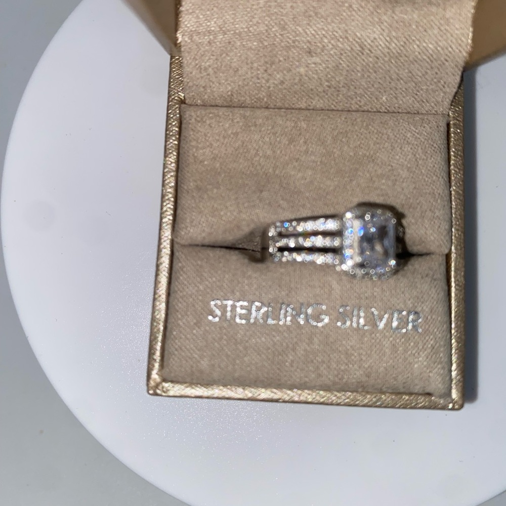 Diamond ring - Picture 4 of 5